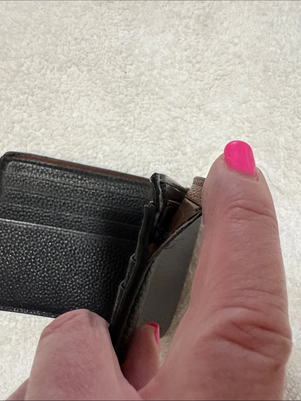 Coach compact bi